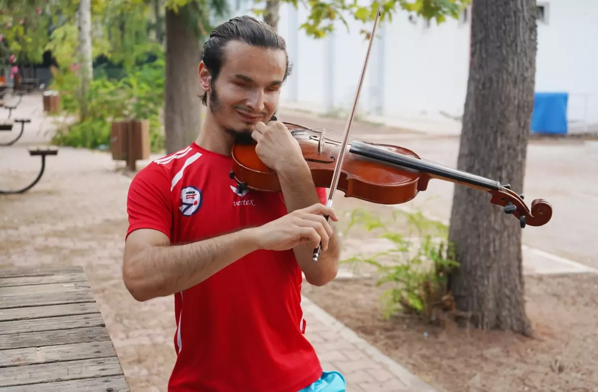 Görme Engelli Müzisyen ve Atlet: Ragıp Ali Yaman