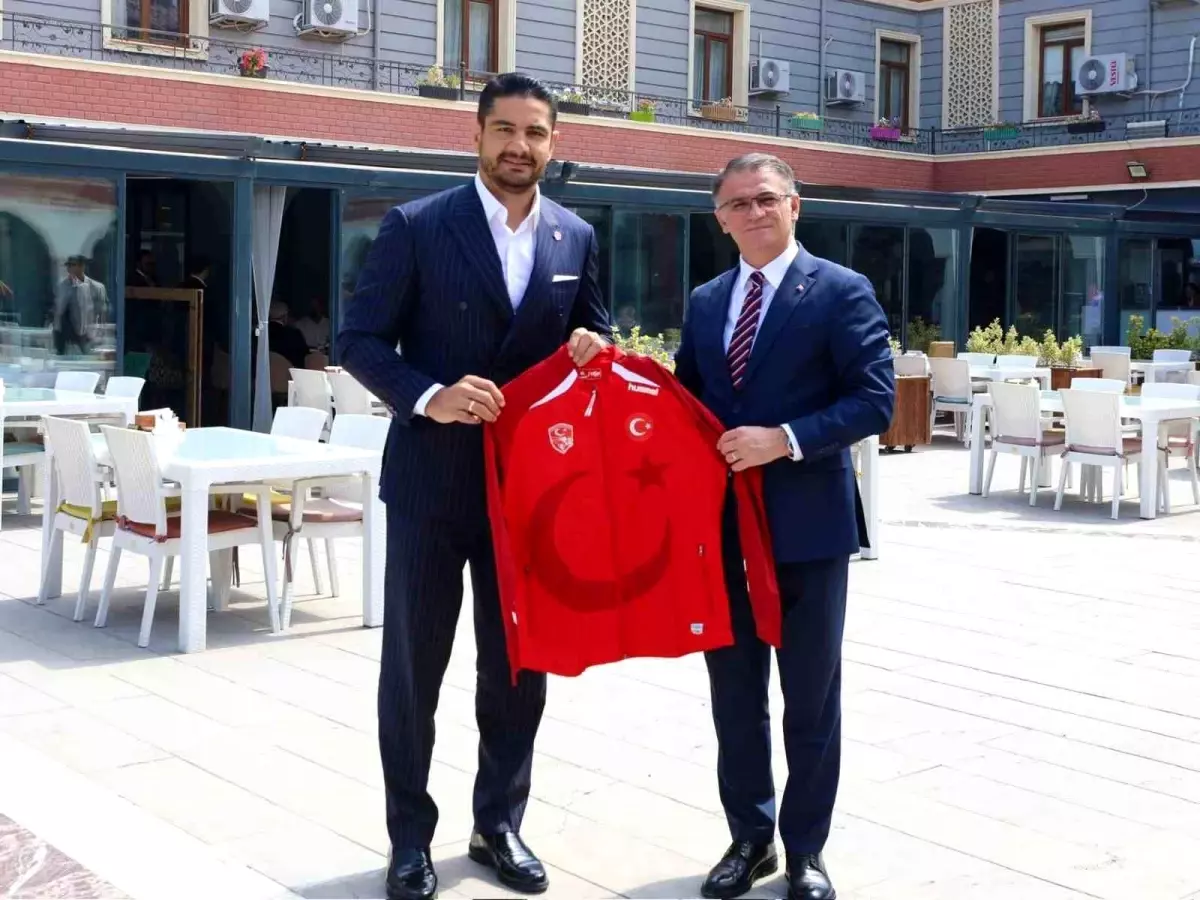 Taha Akgül'den Van'da Güreş Eğitim Merkezi Müjdesi