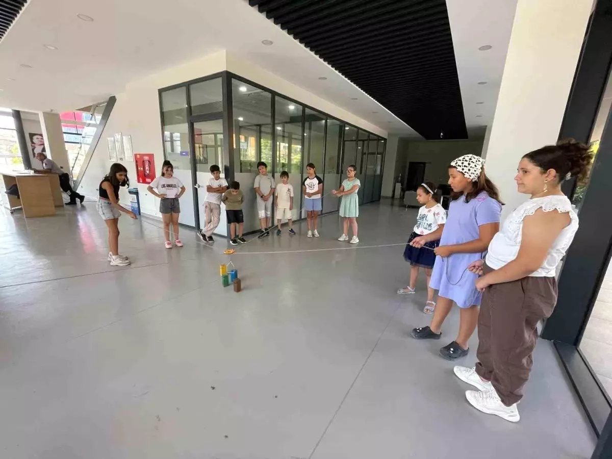 Esenyurt Belediyesi Çocuk Üniversitesi'nde Yaz Eğitimleri Devam Ediyor