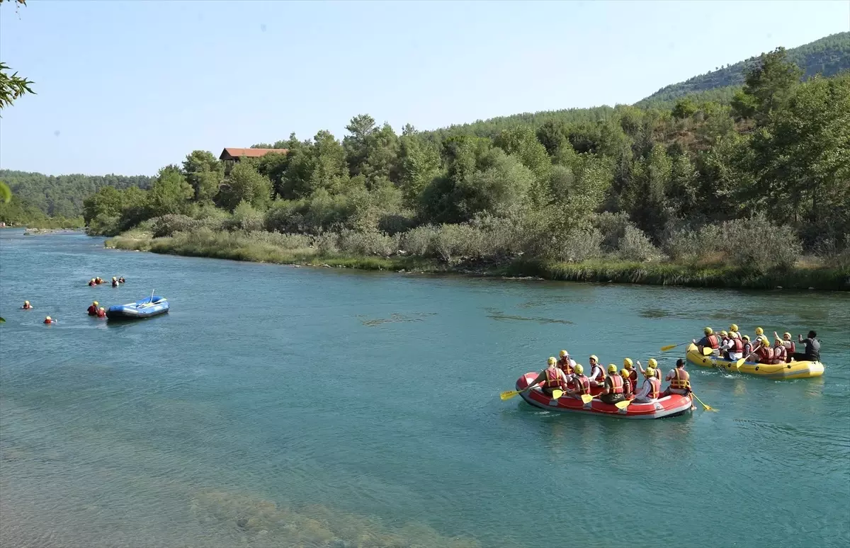 Köprülü Kanyon'da Rafting Keyfi