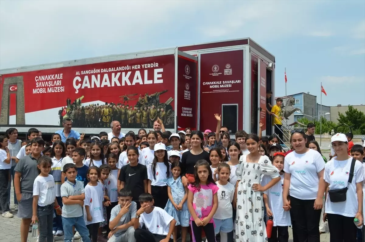 Mobil Müze Tırı Bulanık'ta