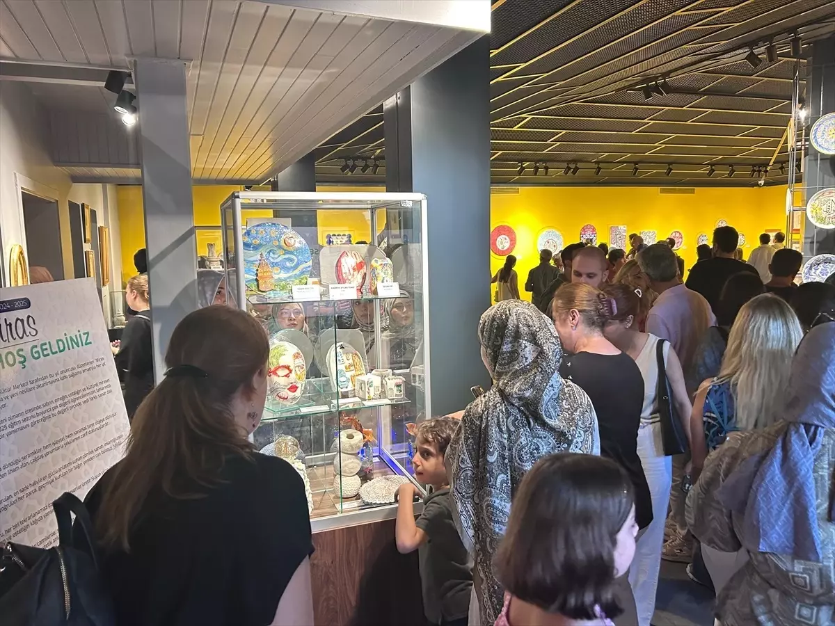 Ayşegül Konakçı'nın '10 Miras' Sergisi Açıldı