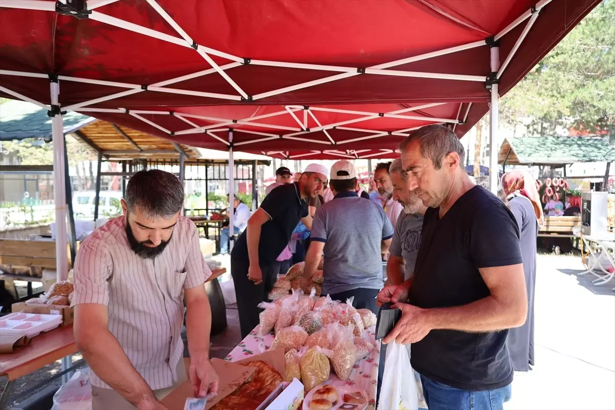 Kur'an Kursu Öğrencileri İçin Kermes Düzenlendi