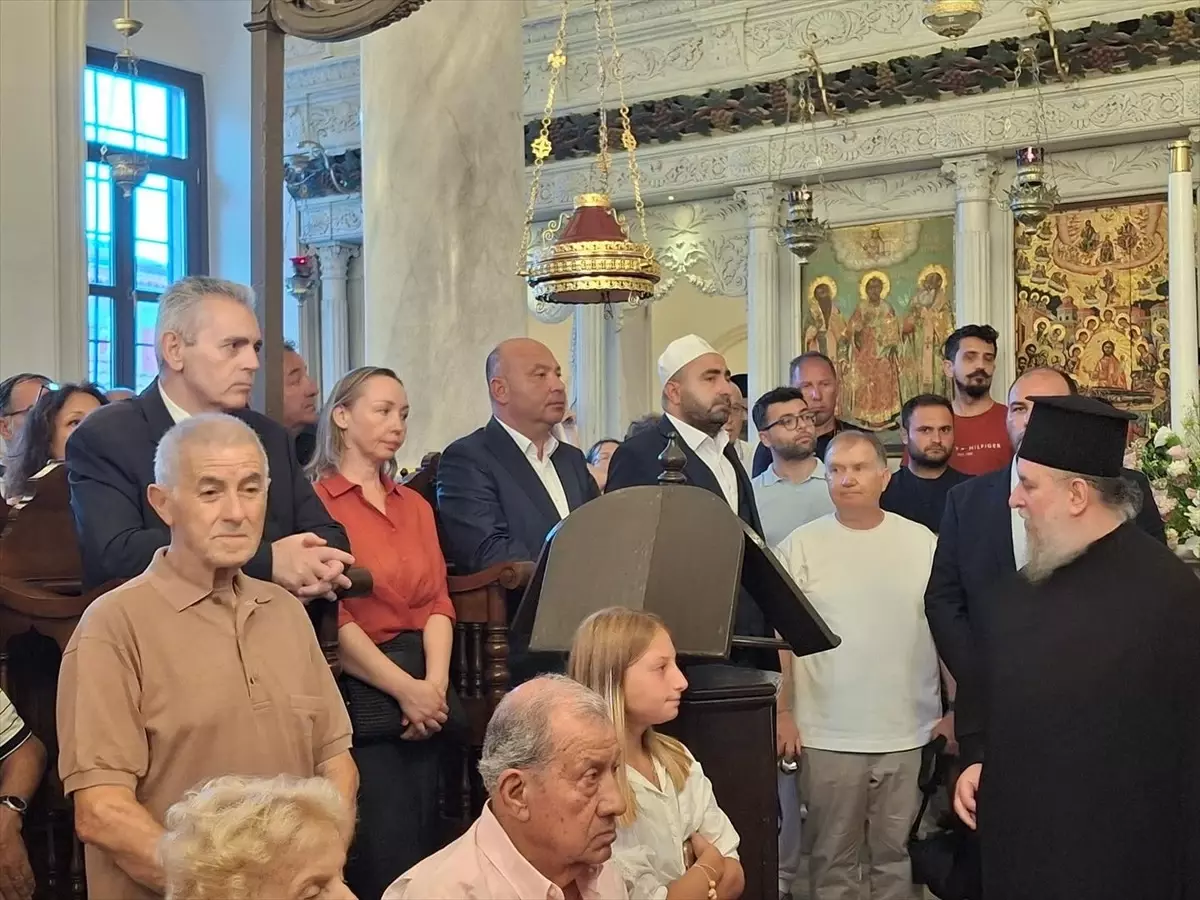 Bozcaada'daki Meryem Ana Kilisesi Yeniden Açıldı