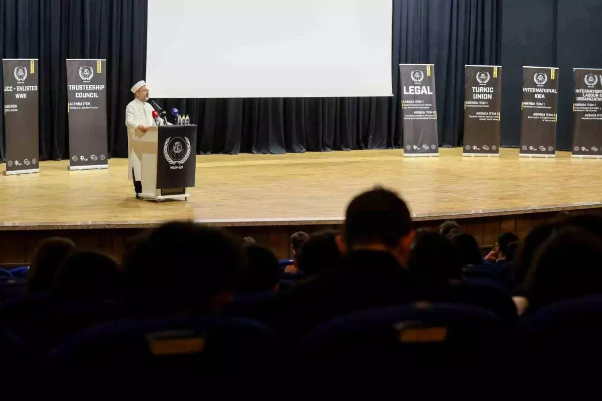 Erbaş: İslam Medeniyeti BM'yi Kurtarır