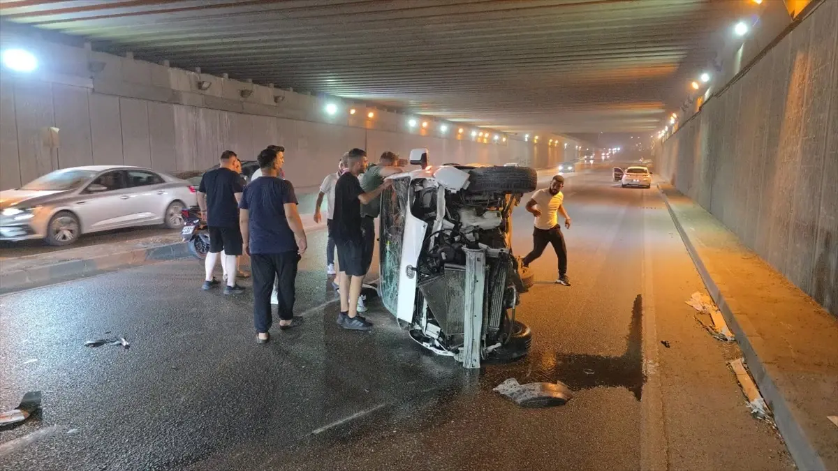 Adana'da Trafik Kazası: Bir Yaralı