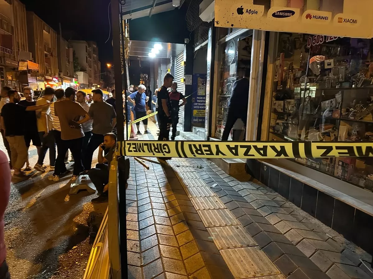 Kahta'da Bıçaklı ve Silahlı Kavga: 5 Yaralı