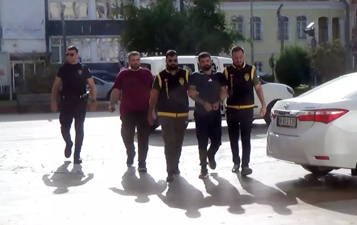 Firarinin Bıçaklı Saldırısı: Yakalandı