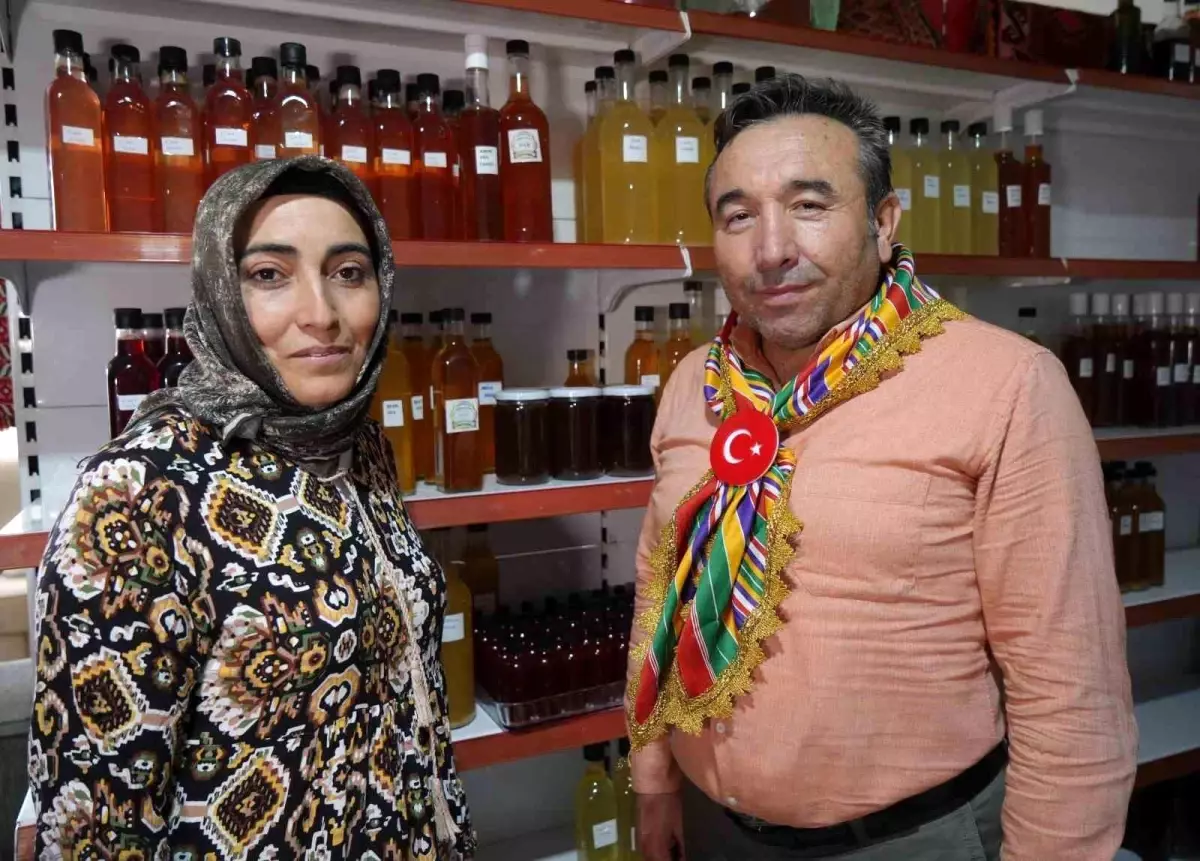 Kırıkkale'de Girişimci Çift, Doğal Yöntemlerle 30 Farklı Sirke Üretiyor