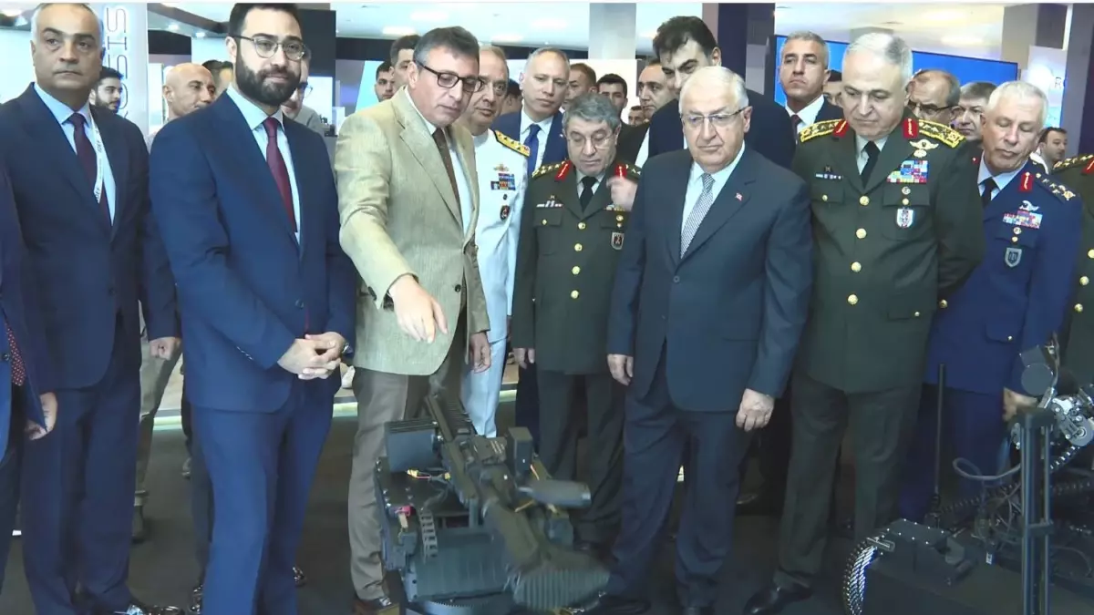 IDEF 2025: Bakan Güler 40 Bakan ile Görüştü