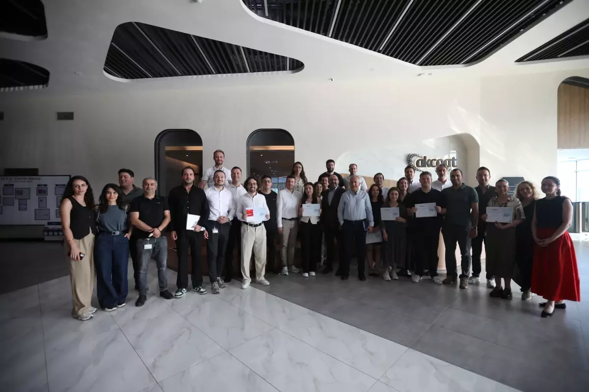 AKCOAT, 'The Future Project' Staj Programını Tamamladı