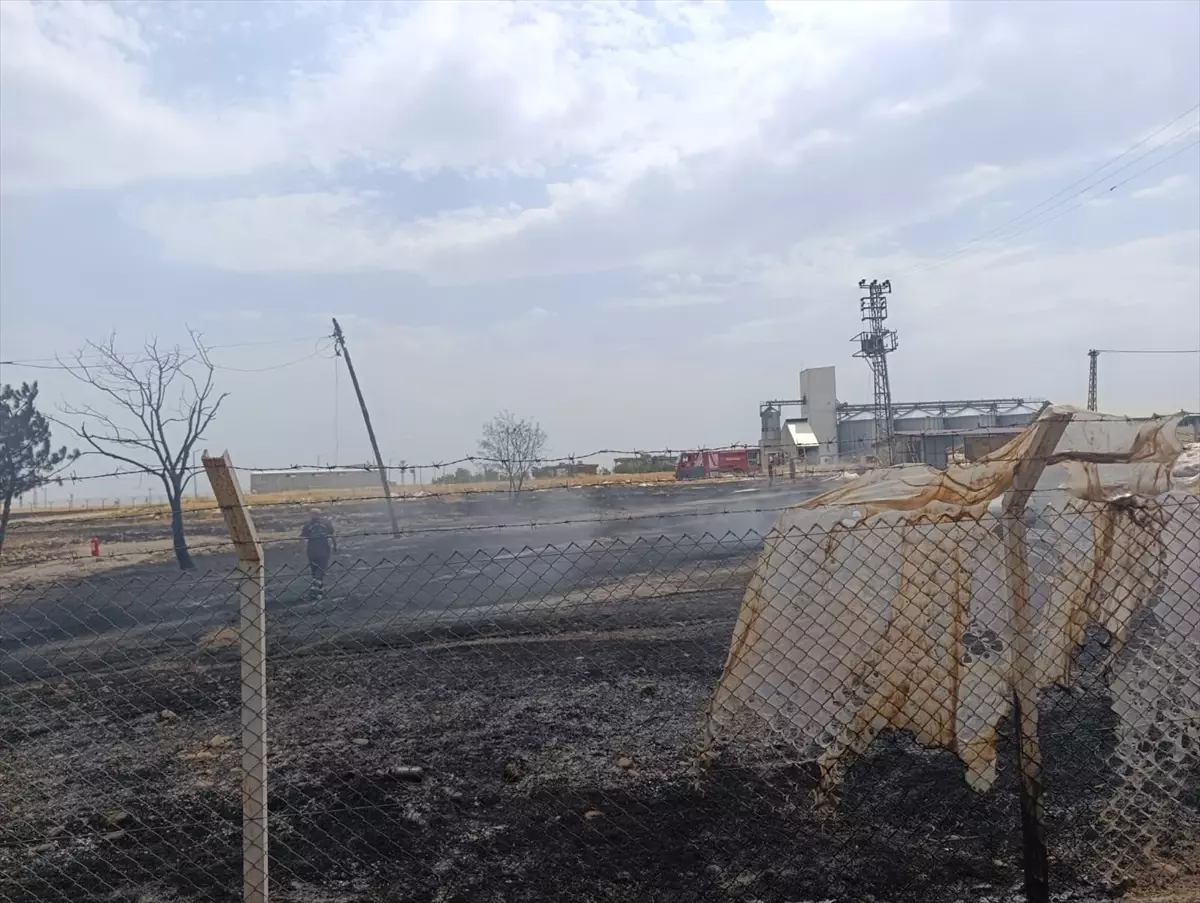 Diyarbakır'da Plastik Atık Yangını