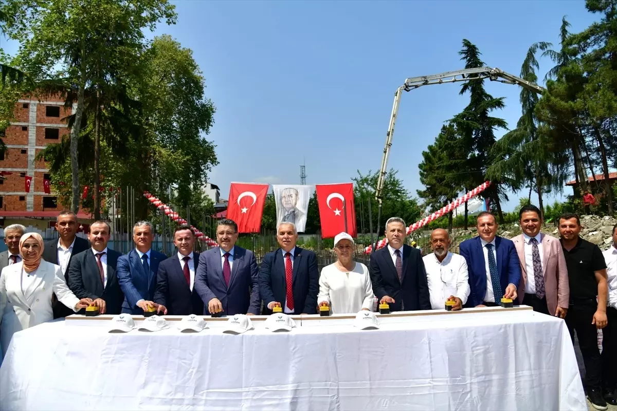 Yomra'da Yeni Lise Temel Atma Töreni
