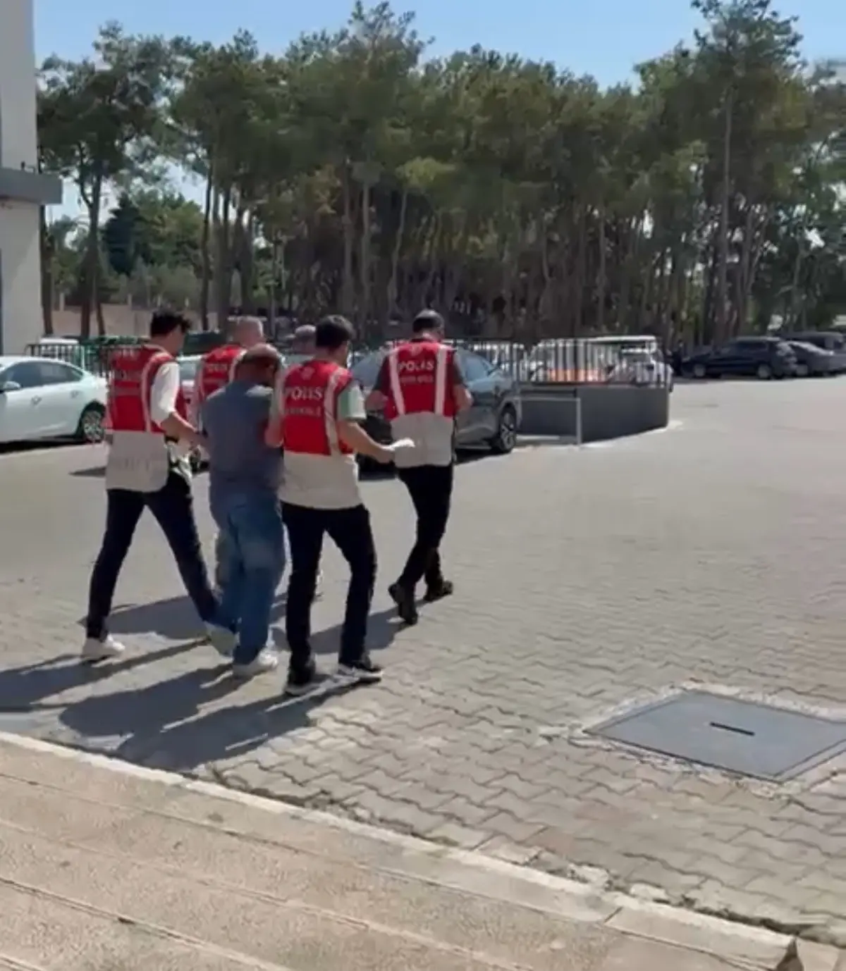 Çanakkale'de 6 Suçtan 58 Yıl Cezalı İki Kişi Yakalandı