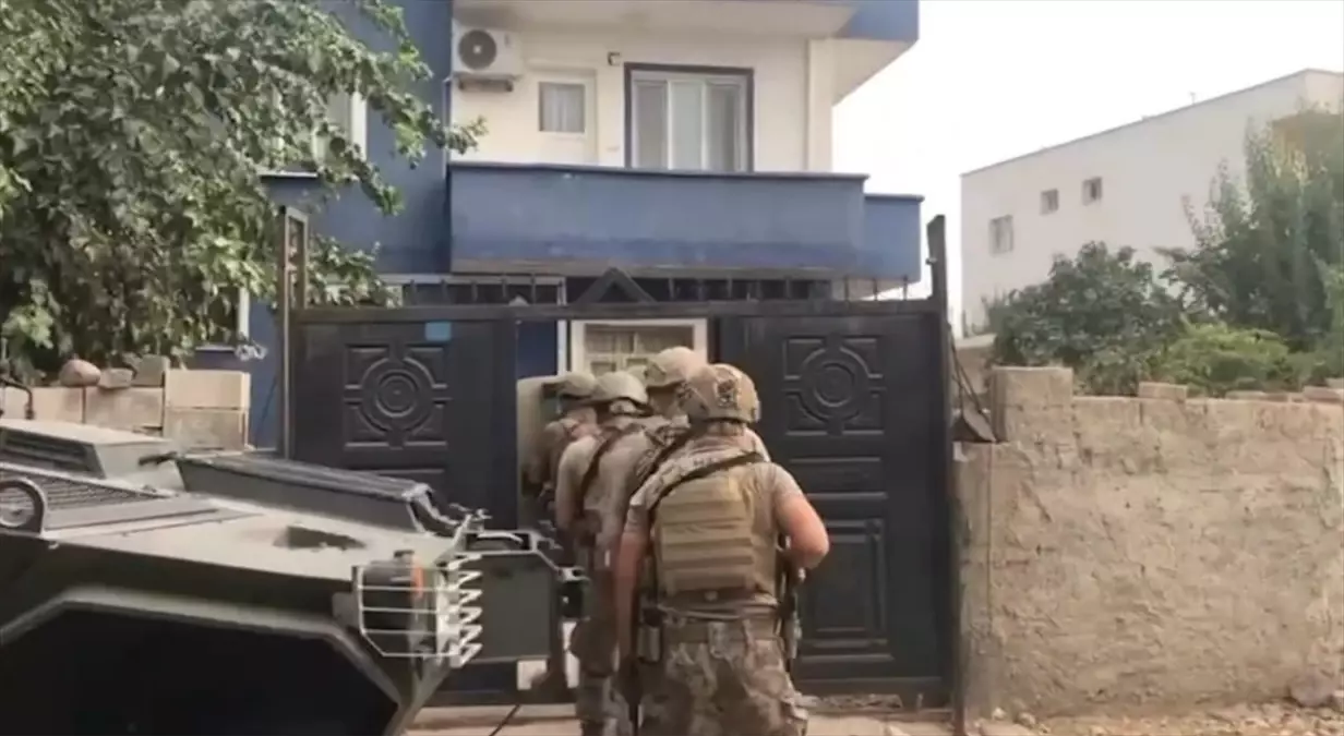 Şırnak'ta Silah Kaçakçılığı Operasyonu