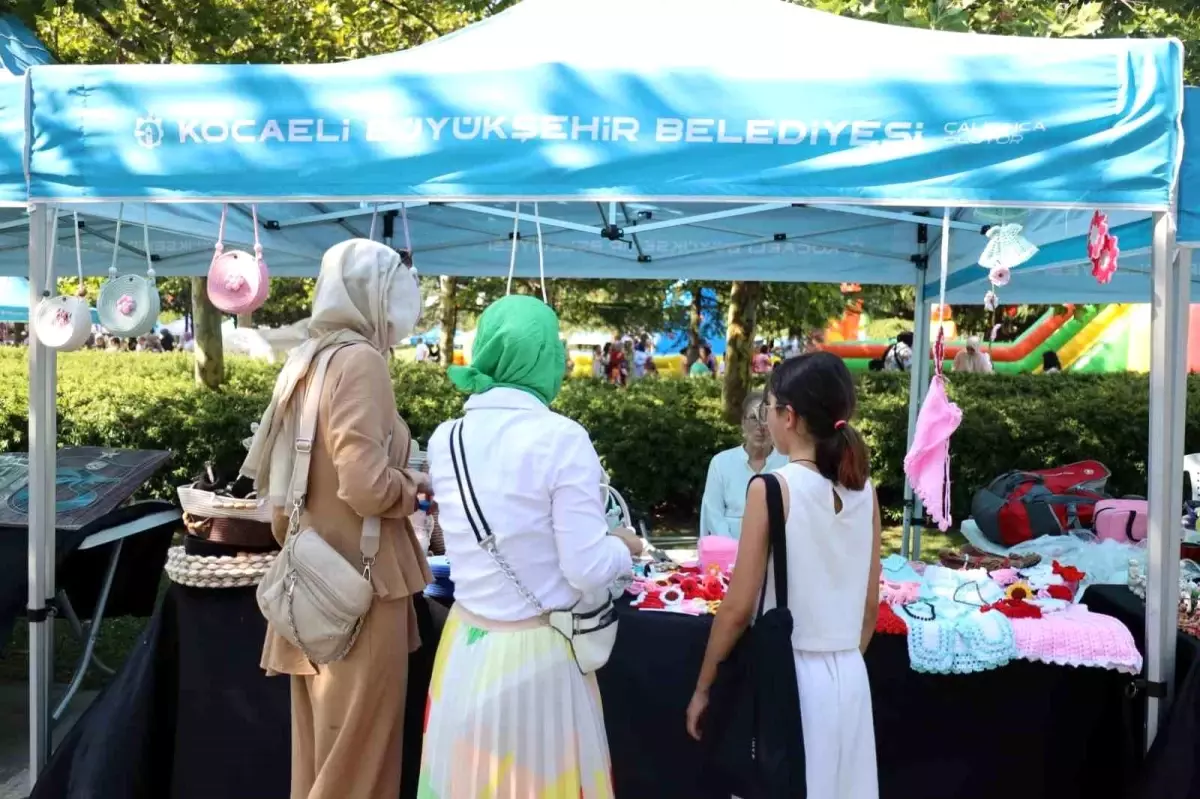 Kocaeli'de KO-MEK Kursiyerlerinin El Emeği Ürünleri 'Komek Sepeti' ile Satışta