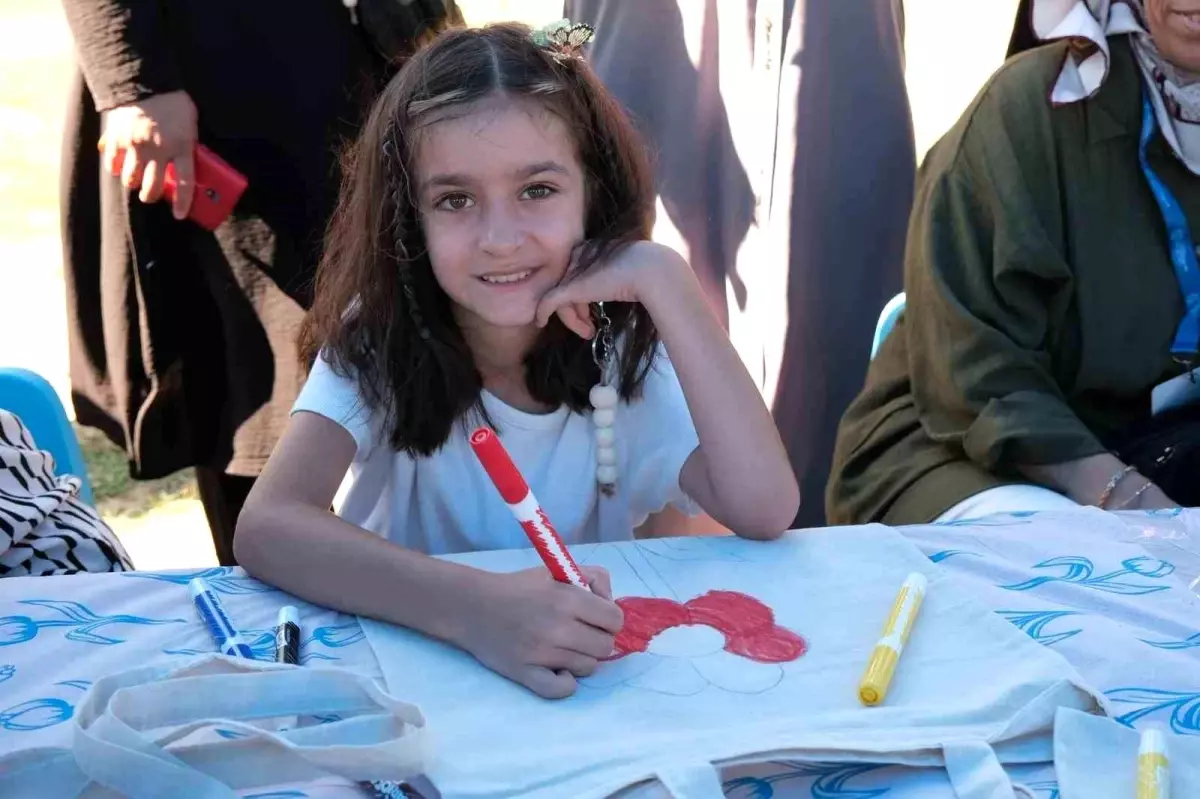 Kocaeli'de Geleneksel Sokak Oyunları ile Çocuklara Unutulmaz Yaz Tatili