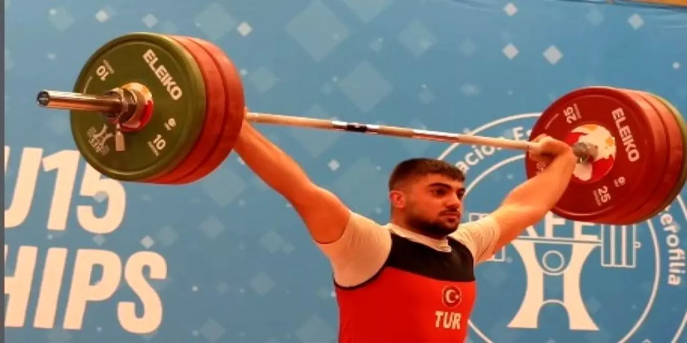 Sefkan Sümen'den Avrupa'da Tarihi Başarı