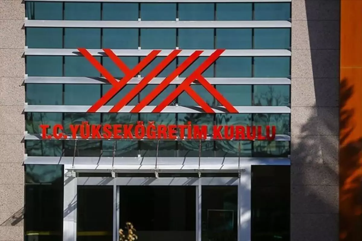 YÖK Başkanlığı'na yeniden Erol Özvar getirildi