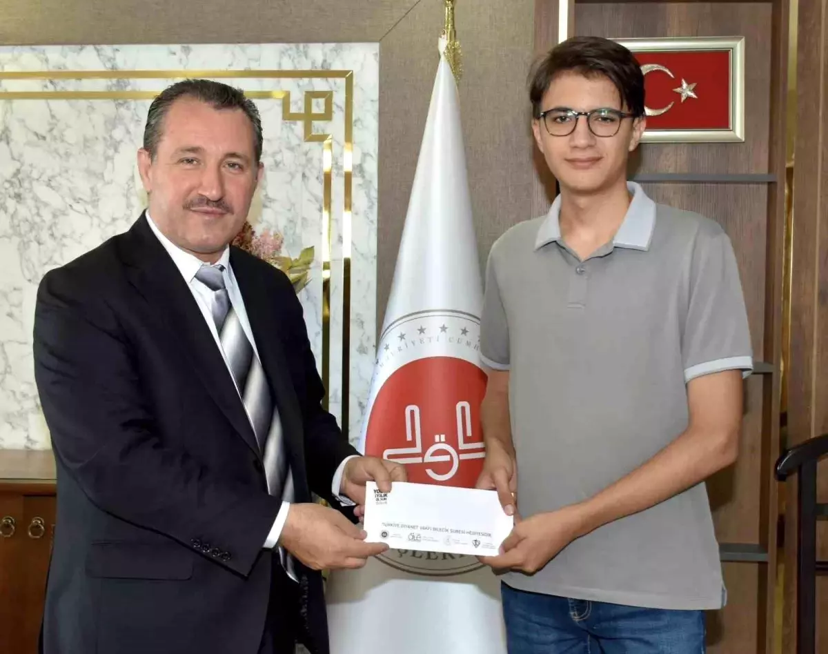 Bilecikli Öğrenci Umre Ödülü Kazandı