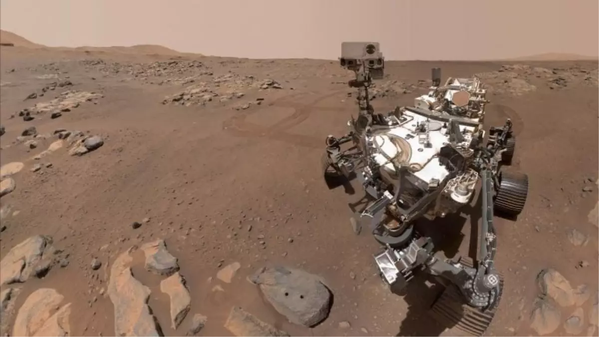 NASA'nın Mars'ta Gizemli Kayaç Küreleri Keşfi
