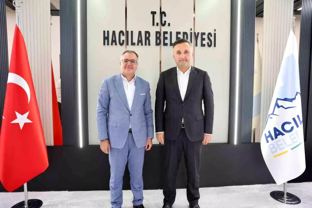 Hacılar Belediye Başkanı Özdoğan: Gençlerimizin Teknolojiye Yönelimi Bizim İçin Öncelik