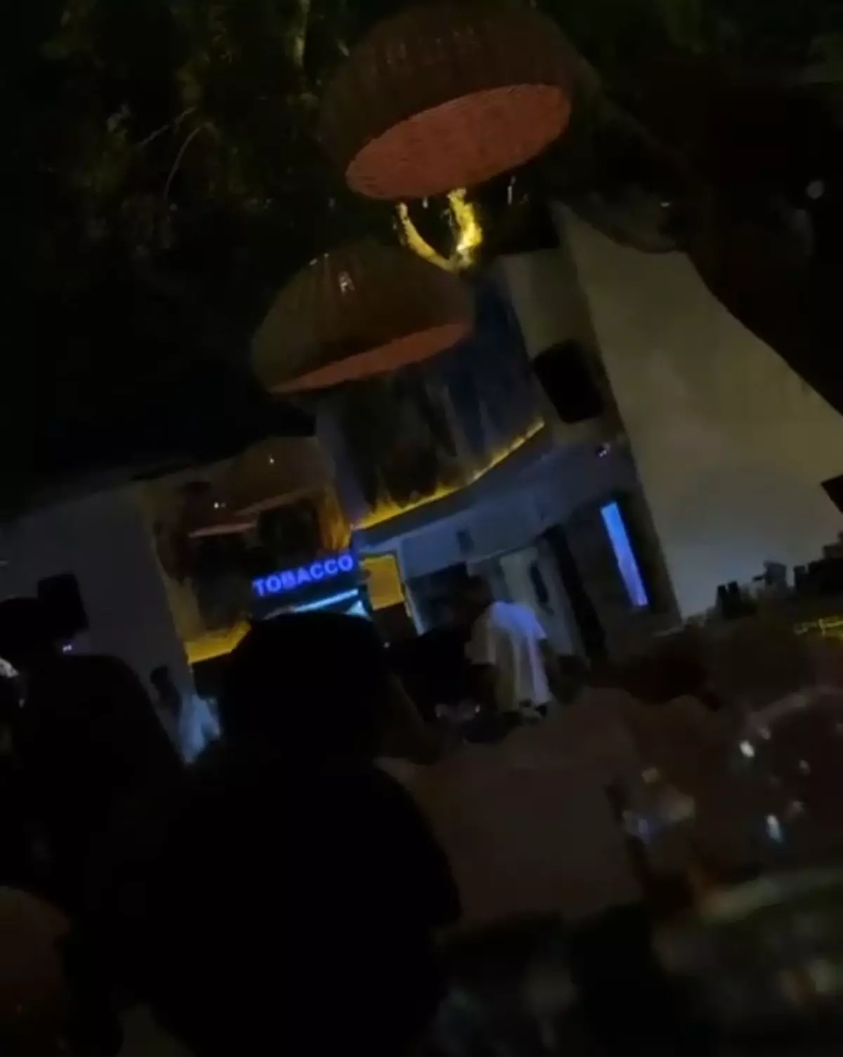 Çeşme'de Silahlı Saldırı Panik Yaratı