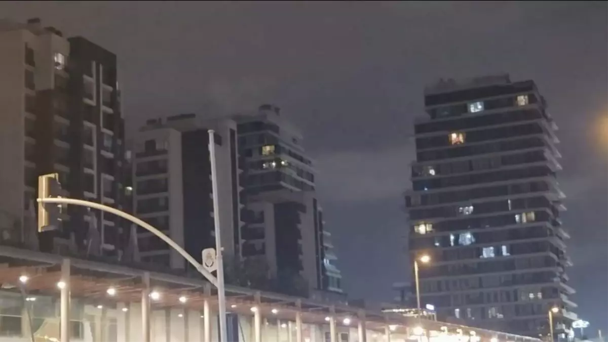 Zeytinburnu'nda Bebek Pencereden Düştü