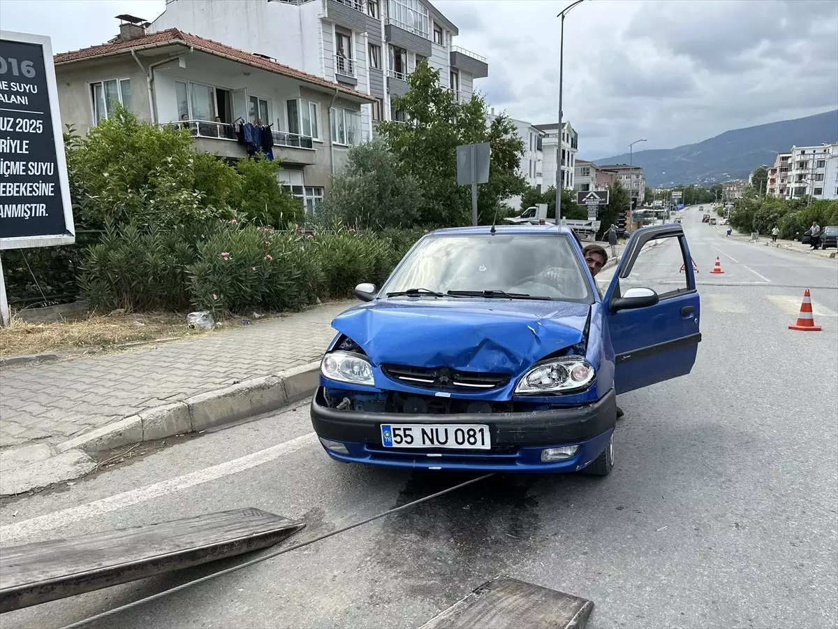 Gerze'de Trafik Kazası: 1 Yaralı