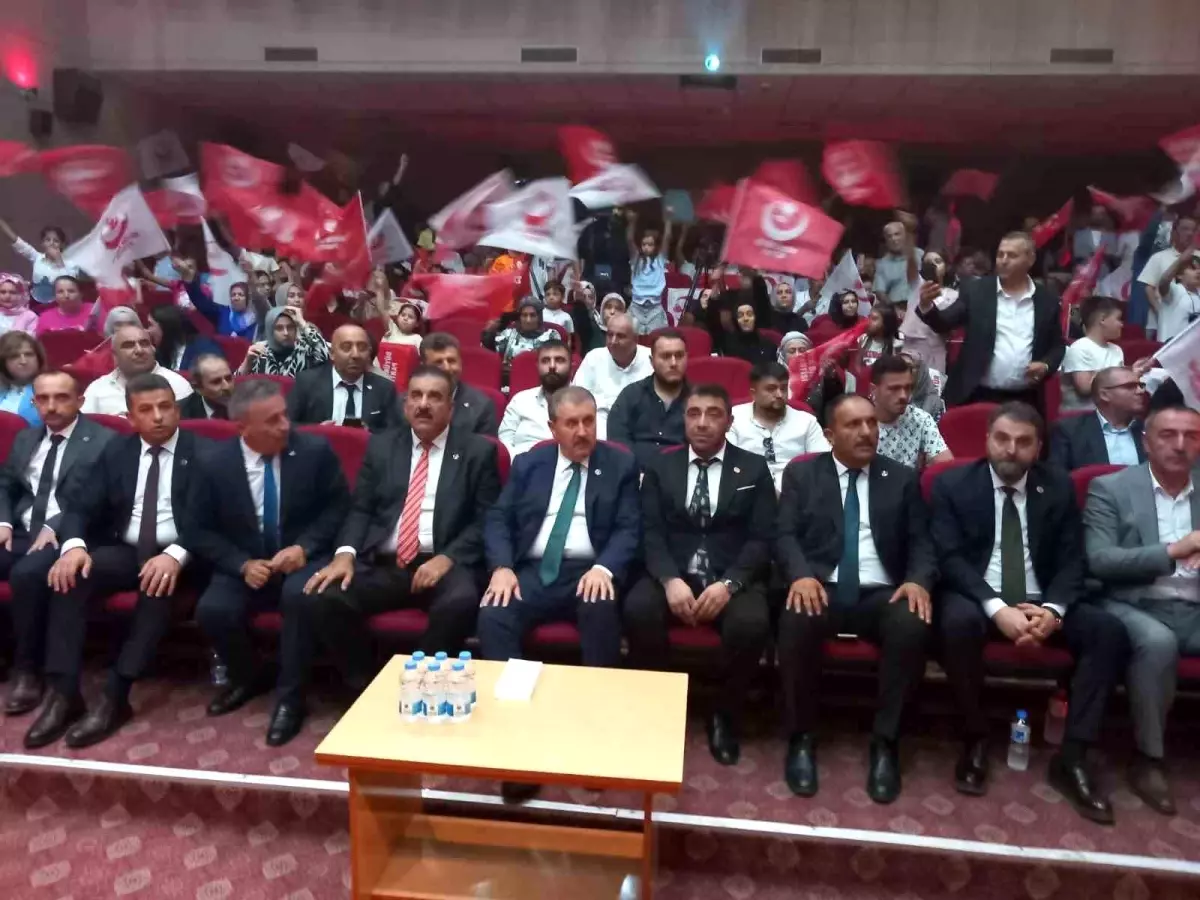 BBP Genel Başkanı Mustafa Destici Develi'de Kongreye Katıldı