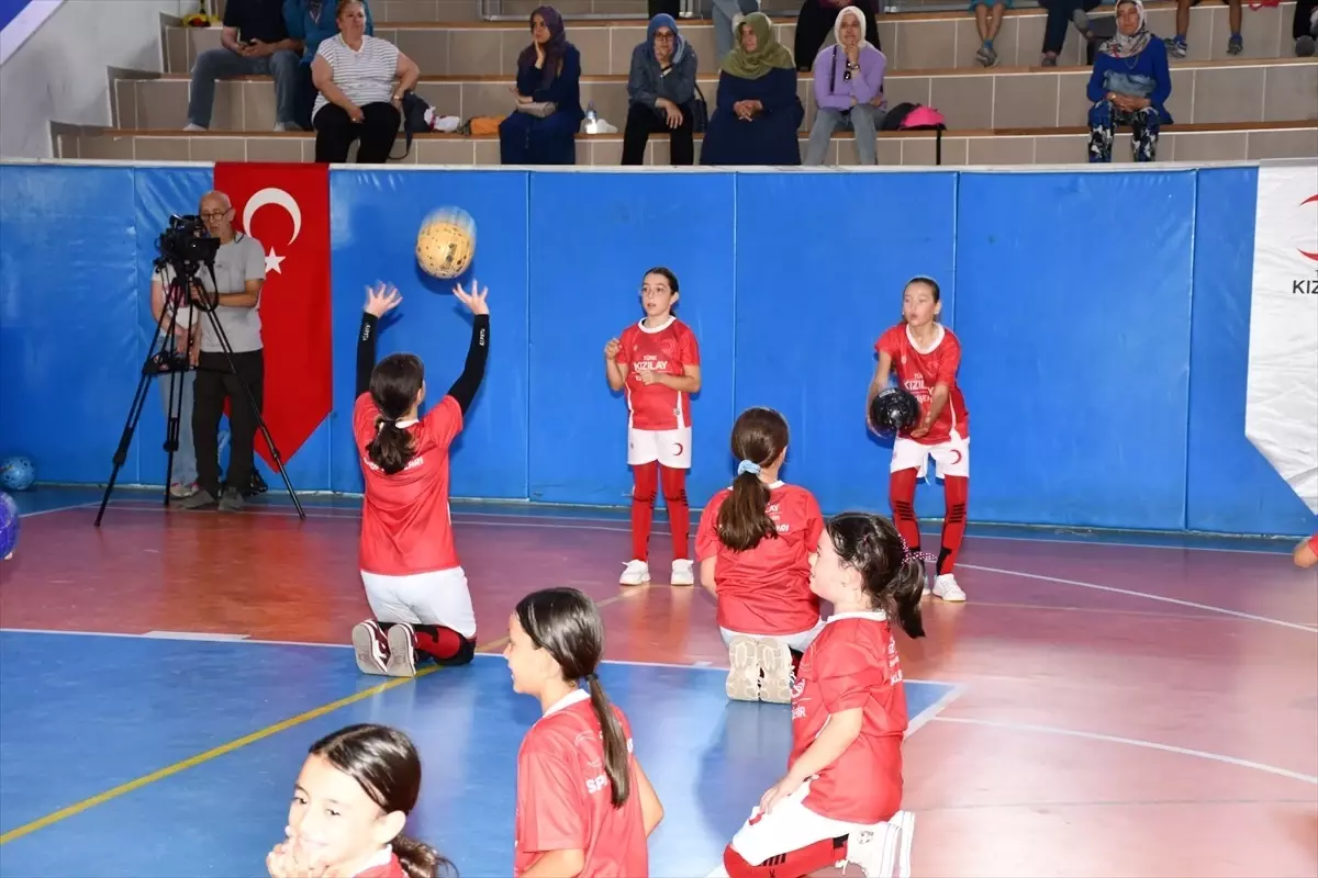 Kızılay'dan Yaz Spor Okulu Projesi