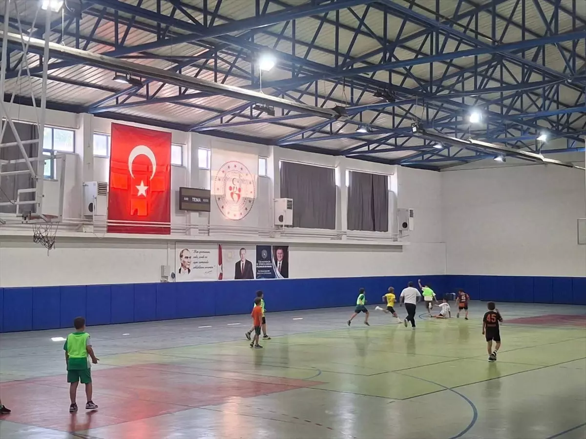 Cide'de Yaz Kur'an Kursları Futsal Turnuvası