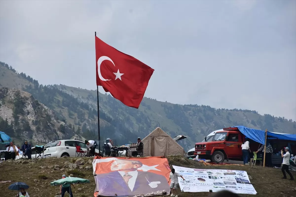 Saranoy Yaylası Şenliği Coşkuyla Kutlandı