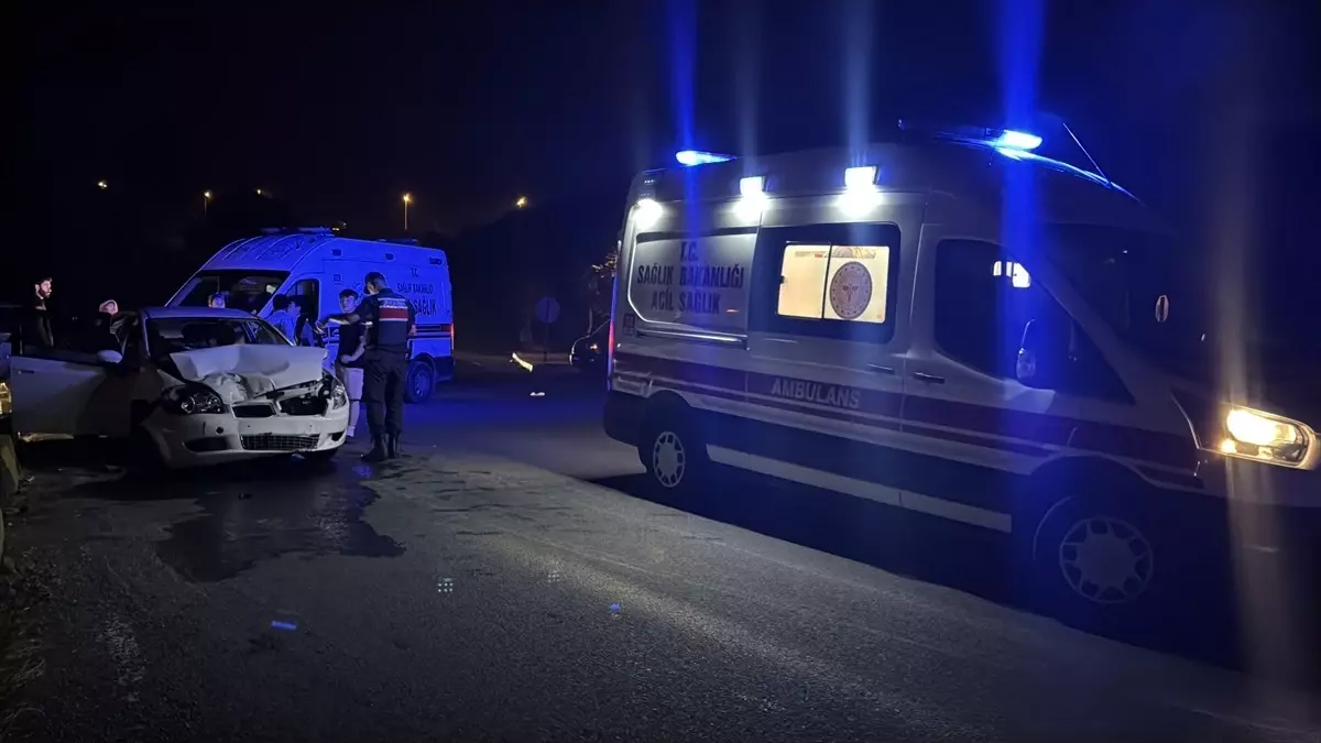 Bolu'da Trafik Kazası: 4 Yaralı
