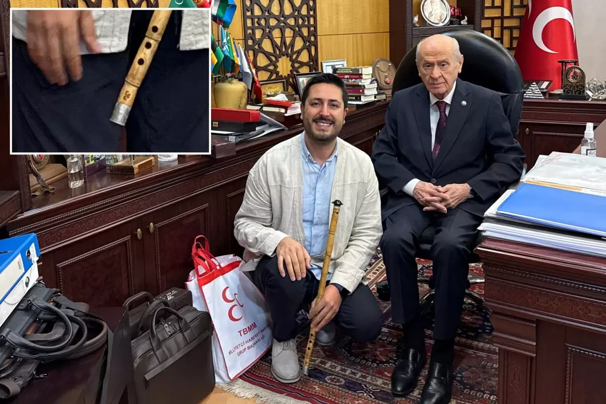 Şehit teğmenin 'ney'i Devlet Bahçeli'ye emanet edildi