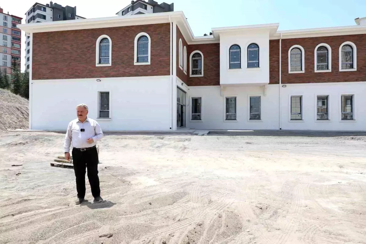 Kocatepe Mahallesi'nde Sosyal Tesis ve Kur'an Kursu Projesi Başladı