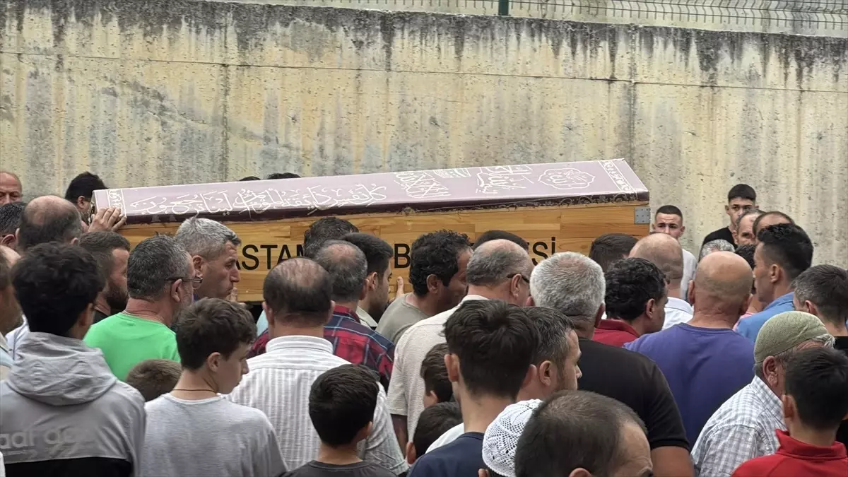Kastamonu'da Boğulan Çocuğun Cenazesi Defnedildi