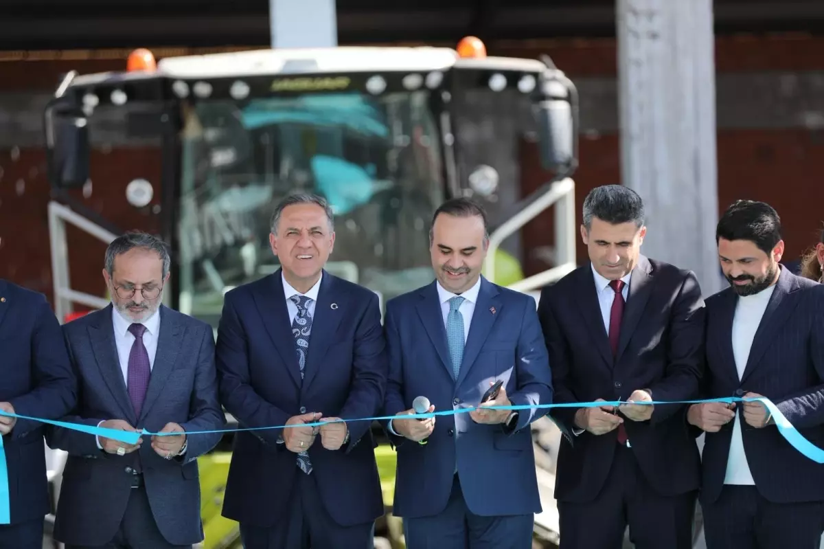 Bakan Kacır, Bingöl'ün Kalkınma Vizyonunu Tanıttı