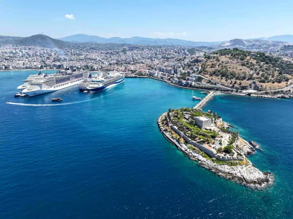 Kuşadası'nda Kruvaziyer Akını