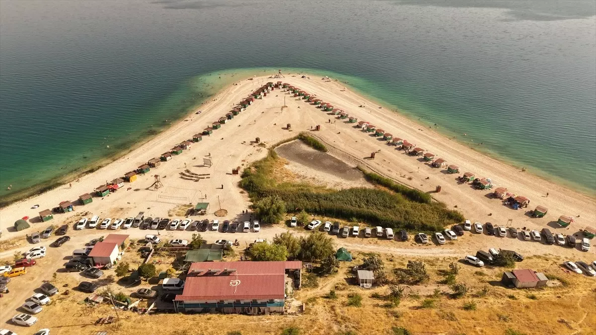 Van Gölü'nde Serinleme Keyfi