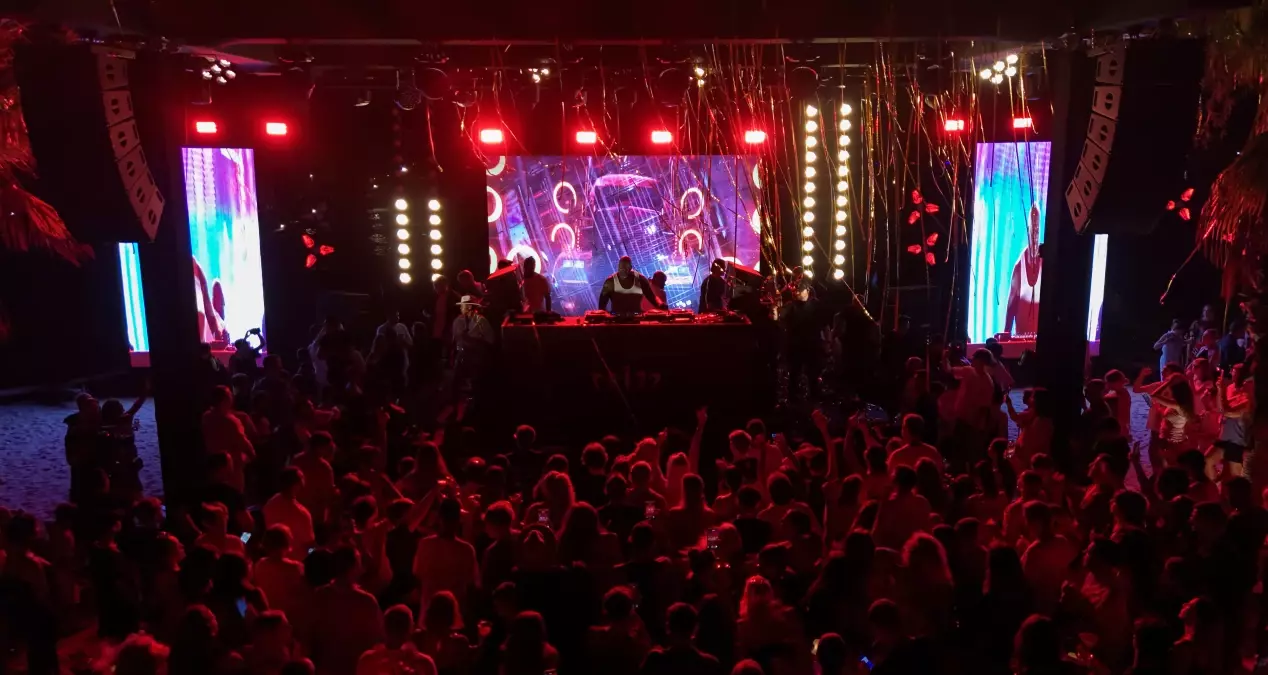 Shaquille O'Neal DJ Performansıyla Belek'te