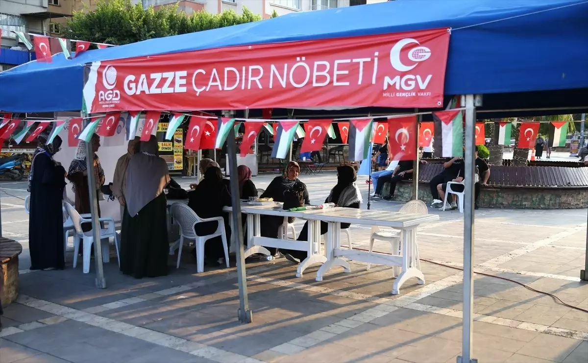 AGD Adana'dan Gazze için Nöbet