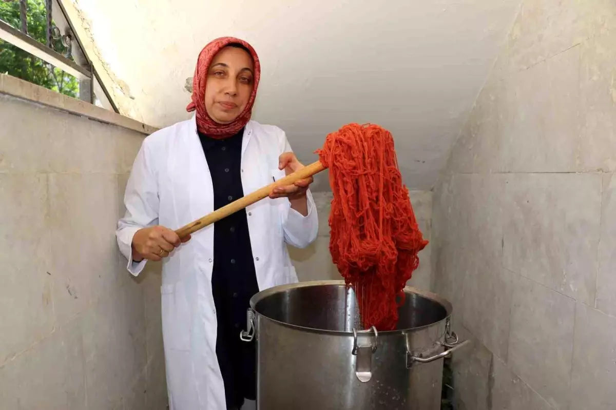Sivas'ta Doğal Boyama Geleneği Yaşatılıyor
