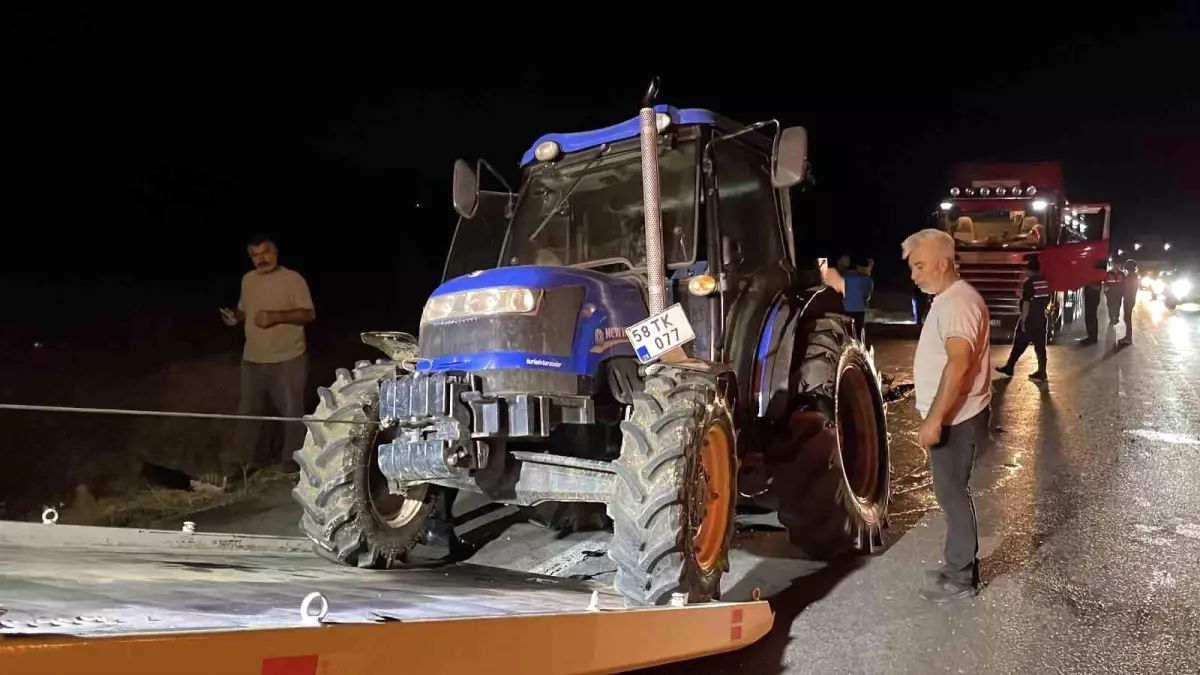 Sivas'ta İki Ayrı Trafik Kazası: 4 Yaralı