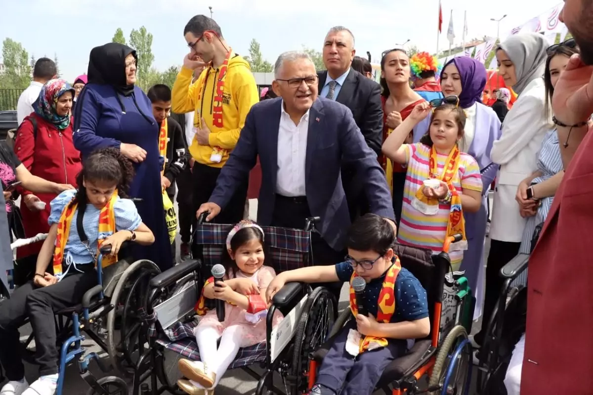 Kayseri'den 'Engelsiz' Şehir Projeleri