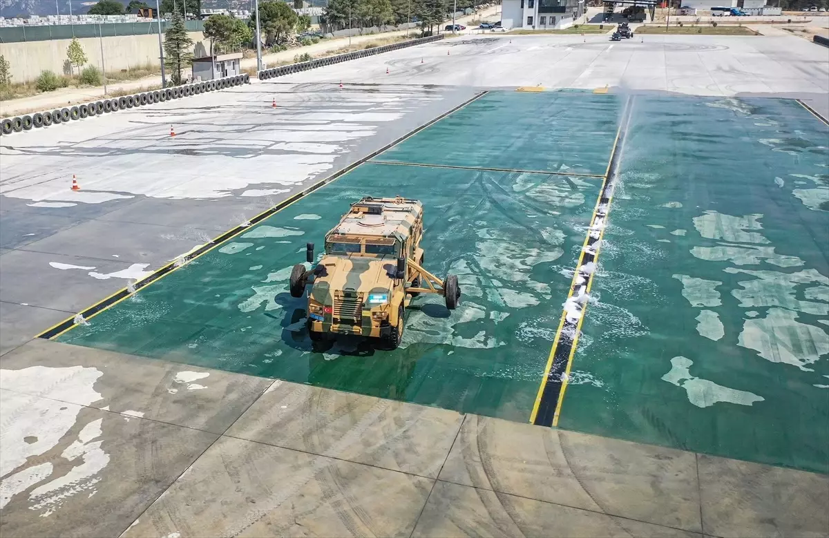 Zırhlı Araç Sürücüleri İçin Eğitim