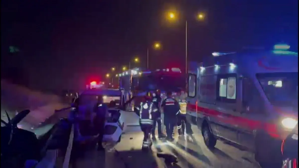 Eyüpsultan'da Trafik Kazası: 2 Yaralı