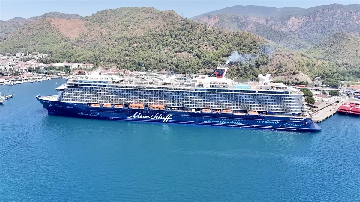 Mein Schiff 5 Marmaris'te
