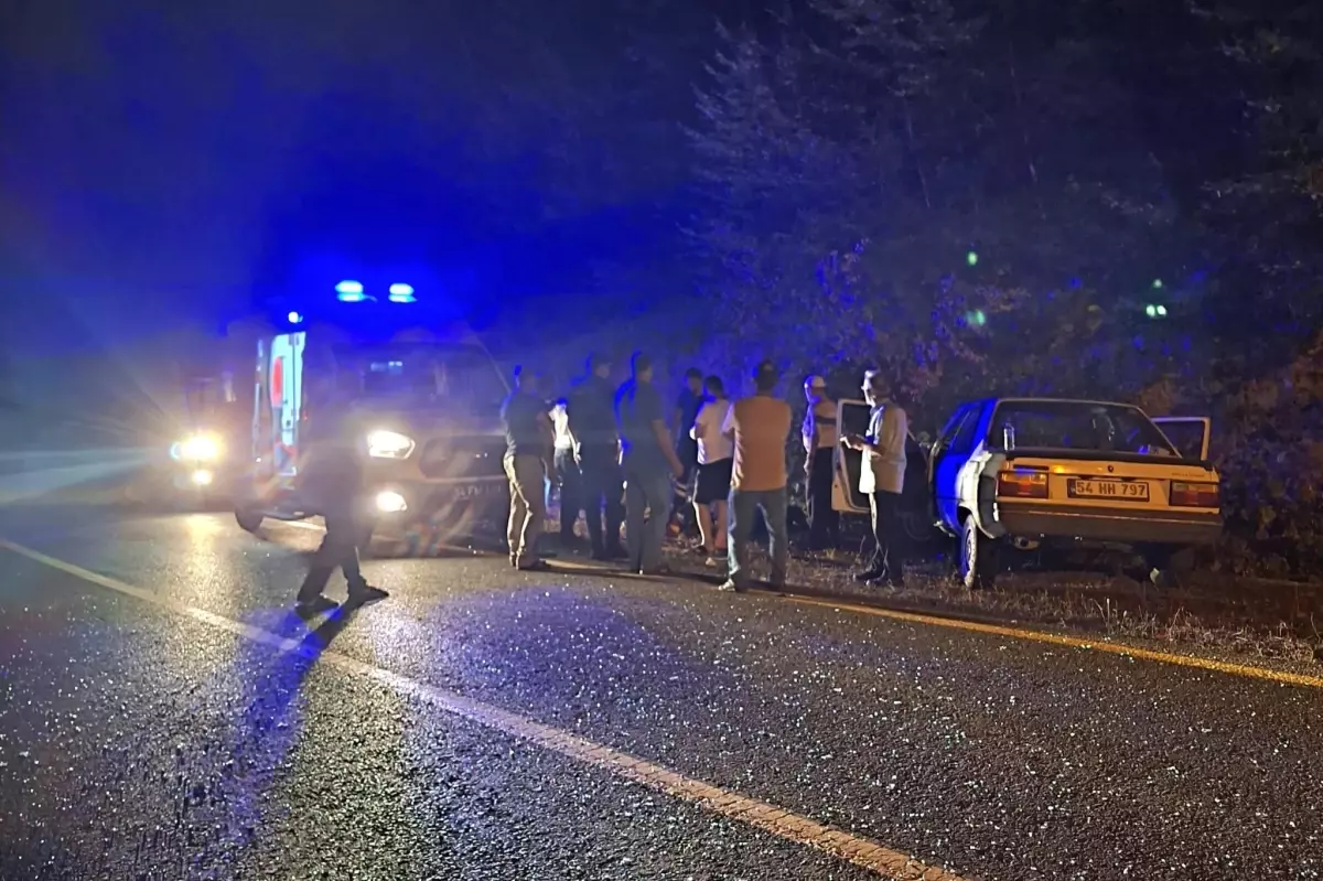 Akyazı'da Trafik Kazası: 1 Ölü, 1 Yaralı