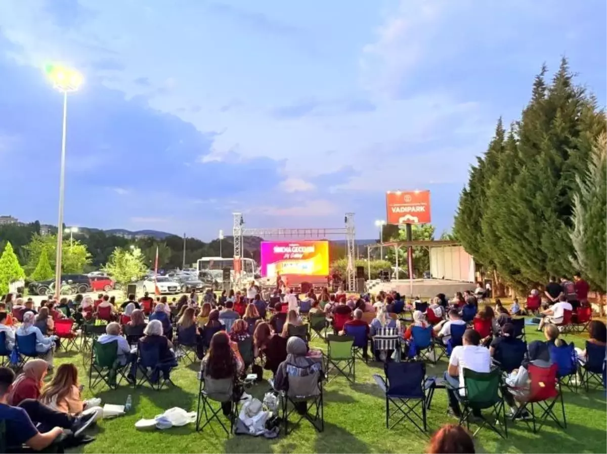 Bilecik'te Vadipark Sinema Geceleri Başladı